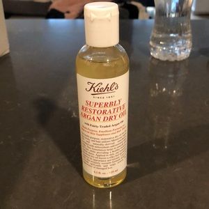 Kiehl’s Superbly Restorative Argan Dry Oil